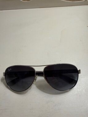 Ray-Ban Silver Frame Sunglasses with Black/Grey Lenses